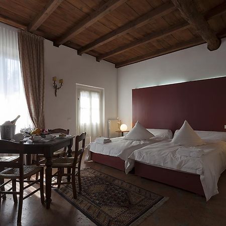 فندق بافيافي  Agriturismo Cascina Marzana المظهر الخارجي الصورة