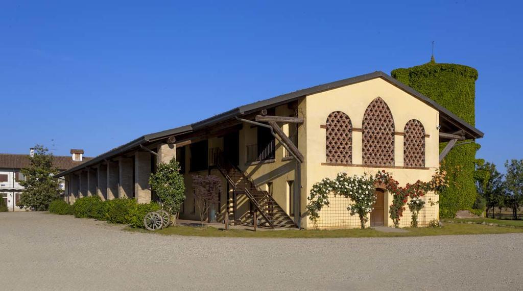 فندق بافيافي  Agriturismo Cascina Marzana المظهر الخارجي الصورة