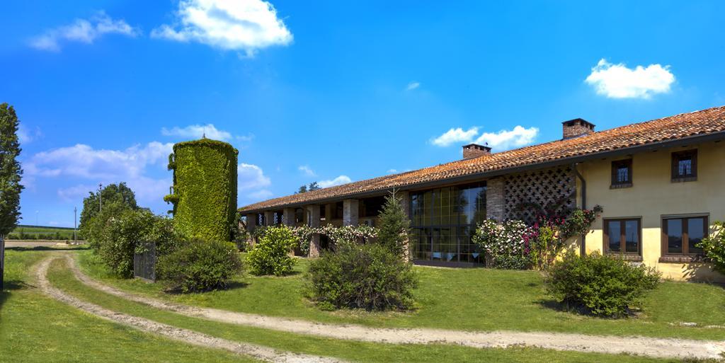 فندق بافيافي  Agriturismo Cascina Marzana المظهر الخارجي الصورة
