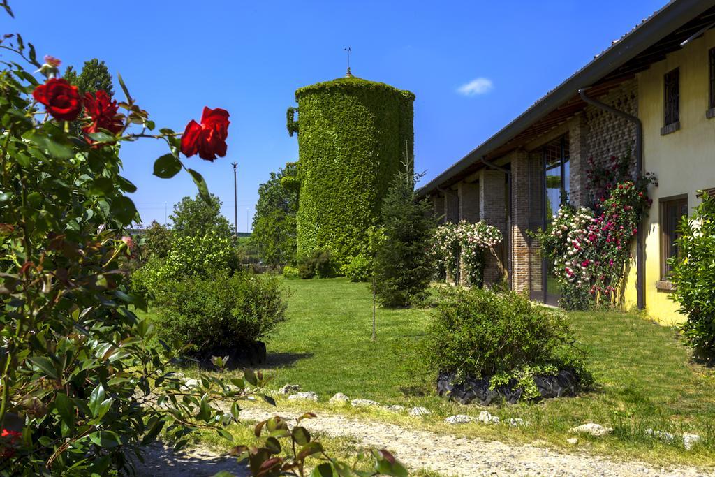 فندق بافيافي  Agriturismo Cascina Marzana المظهر الخارجي الصورة